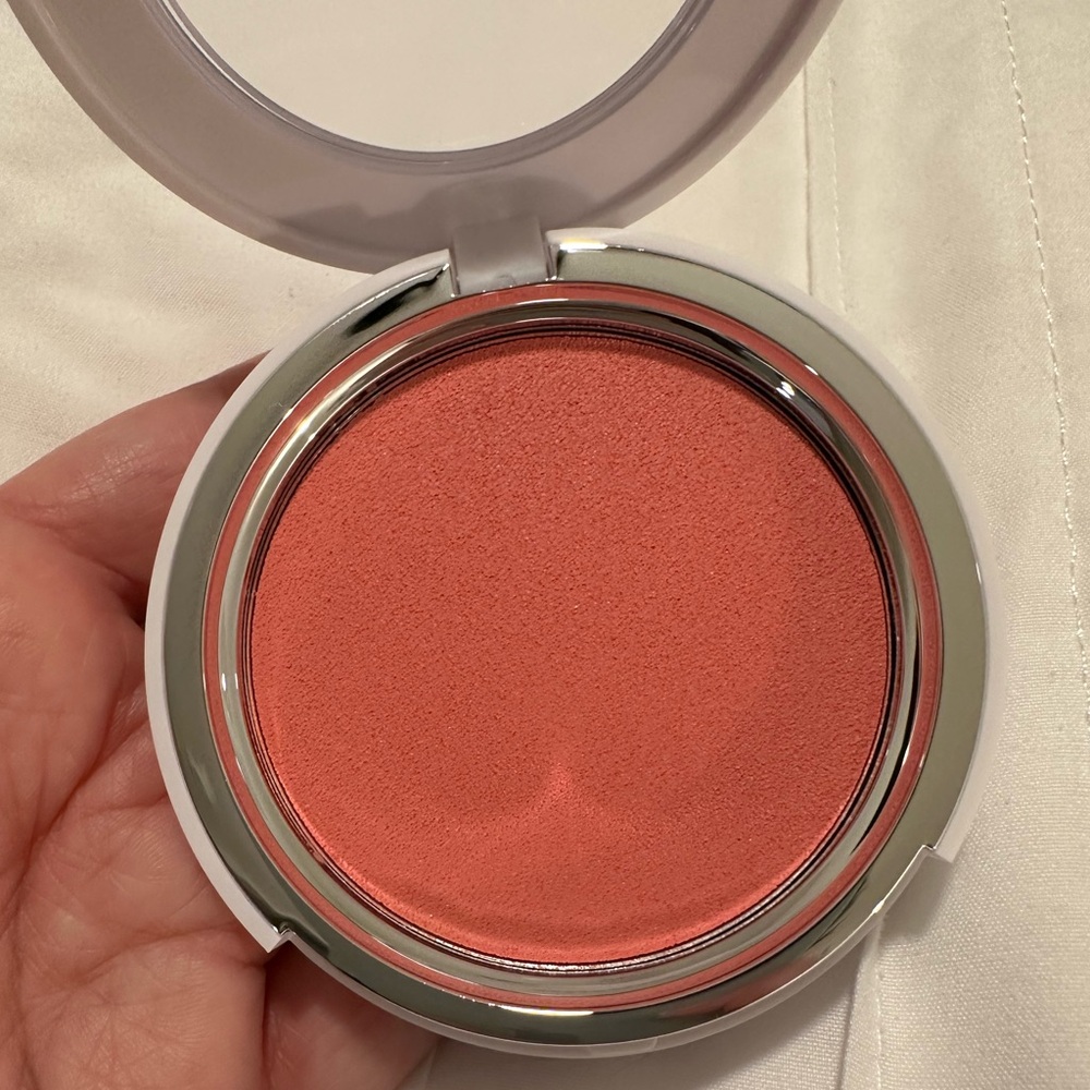 Makeup by Mario Soft Pop Plumping Blush Veil “Pinch Me Pink” NWT